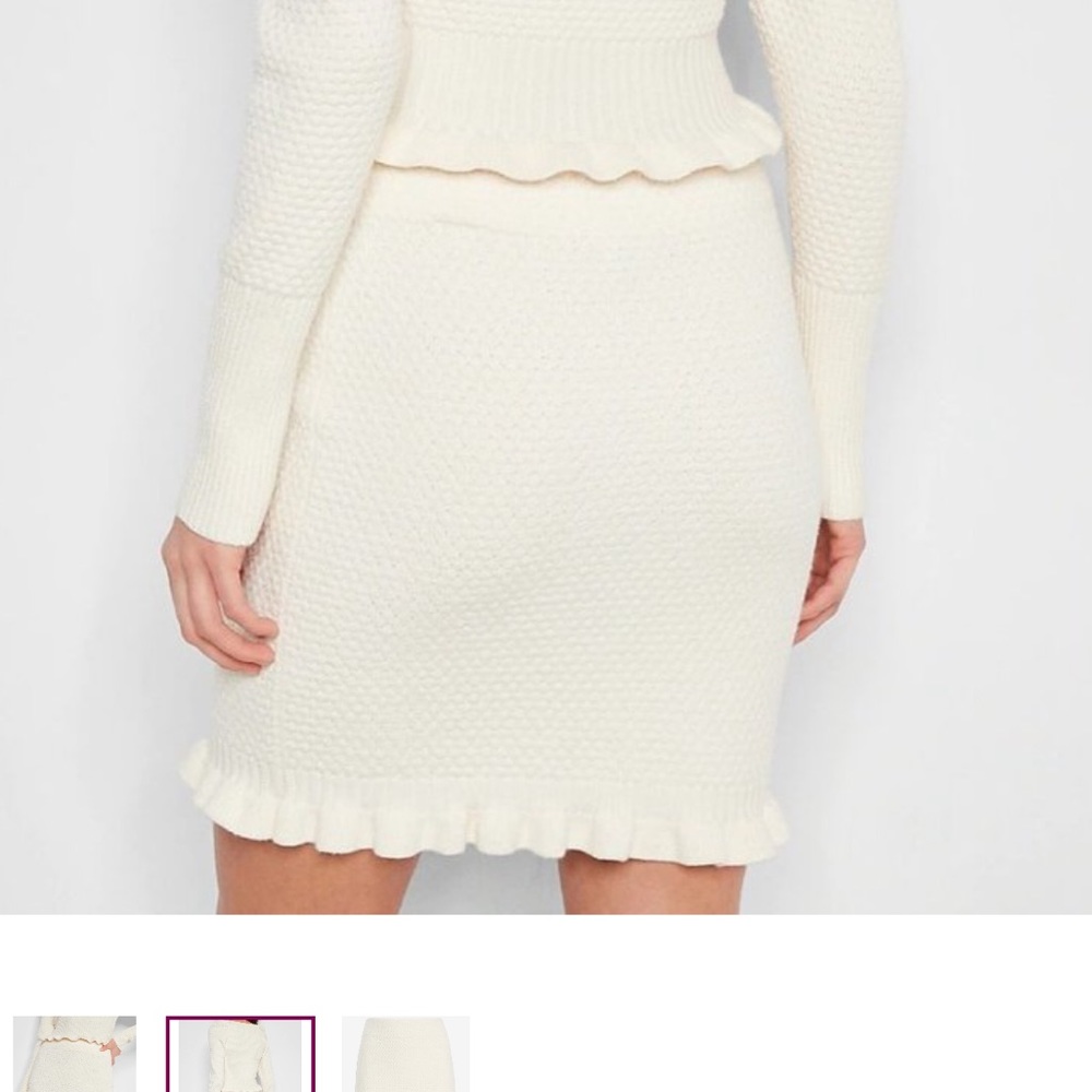 Express texture Mini skirt size S off white